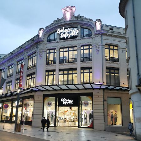 Confortable Appart 1Er Etage Centre Ville Netflix Béziers Exterior foto